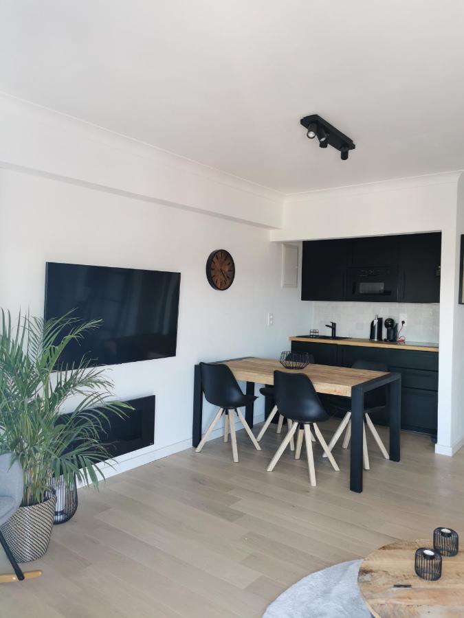 Studio DE STRANDLOPER met 1 zetelbed en 1 bedkast Appartement Middelkerke Buitenkant foto