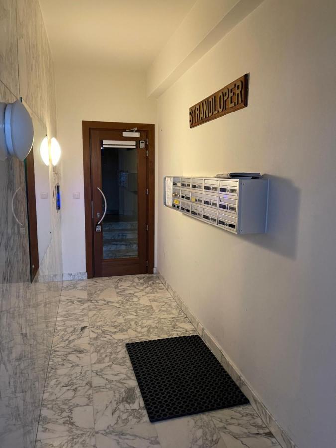 Studio DE STRANDLOPER met 1 zetelbed en 1 bedkast Appartement Middelkerke Buitenkant foto
